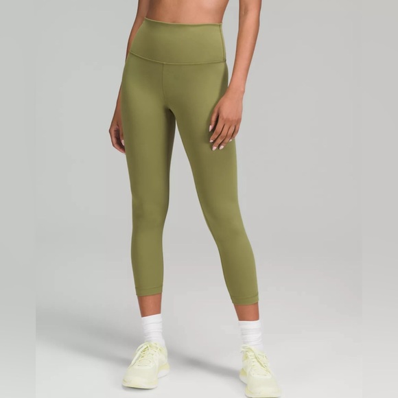 Lululemon - Picture 3 of 7